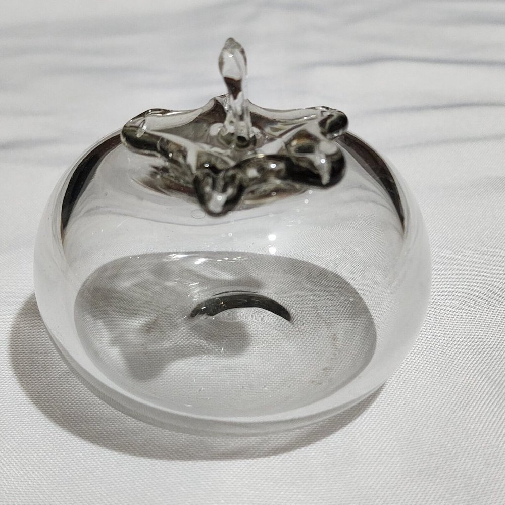 3.5" Tomato Art Glass Heavy Figurine Paperweight unsigned - Picture 5 of 9